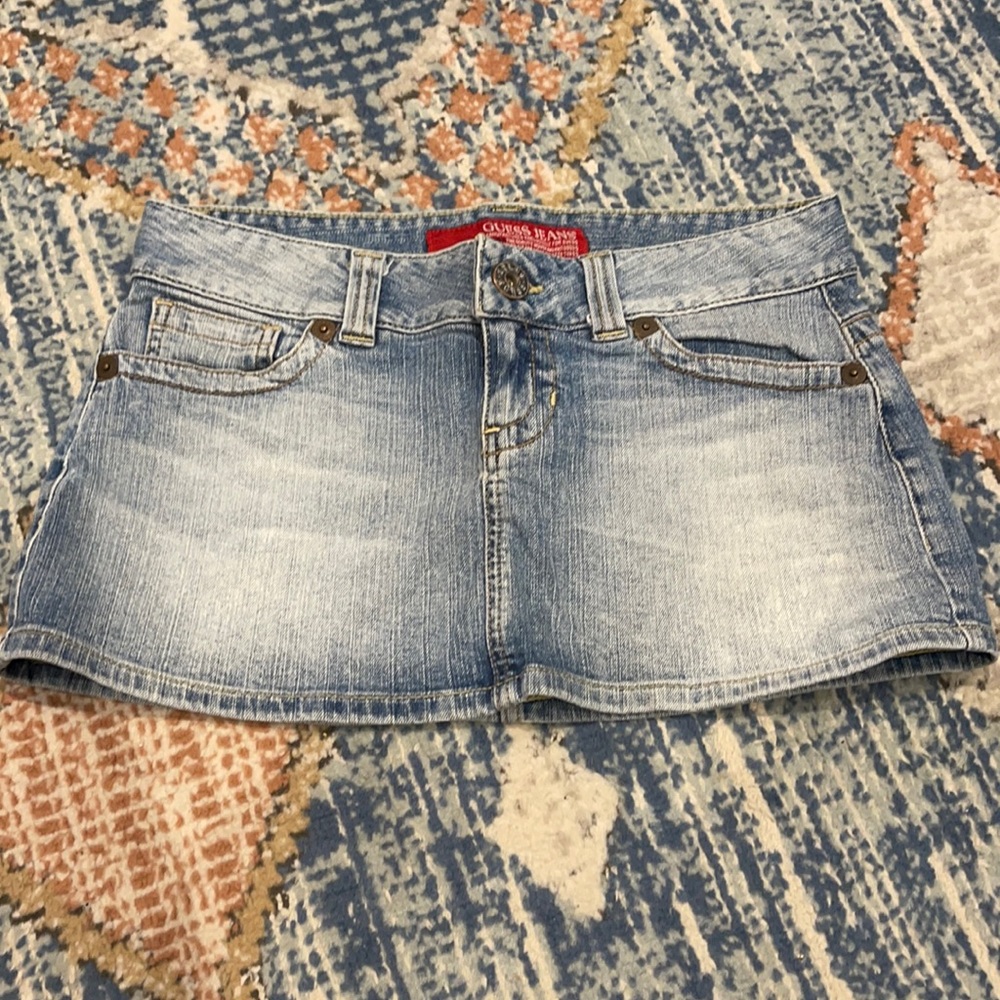 Guess skirt